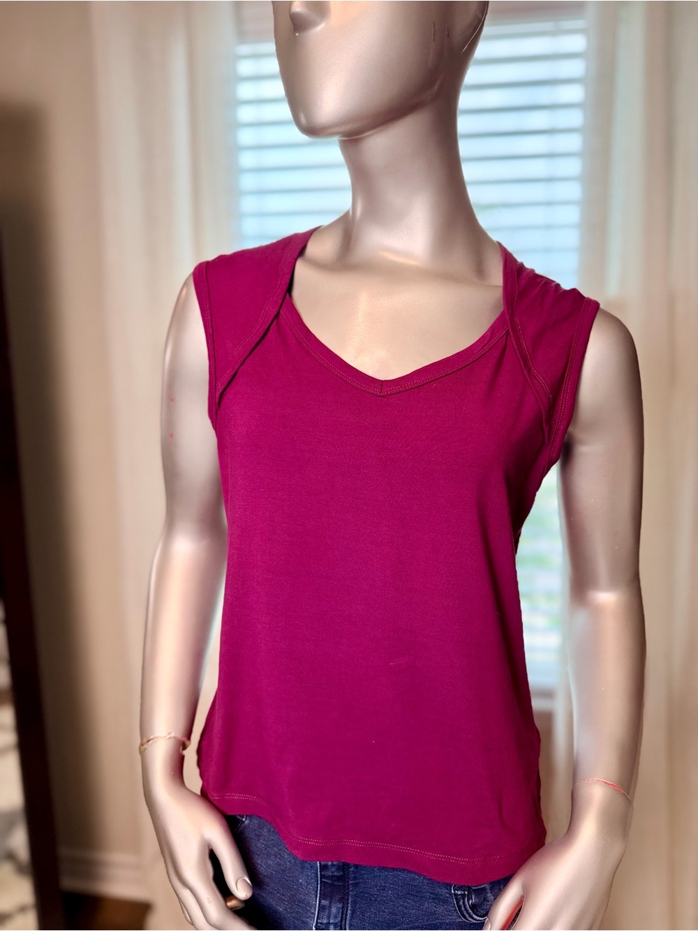 Signature by Larry Levine Sleeveless Top Purple Magents Size 8 Soft Stretch